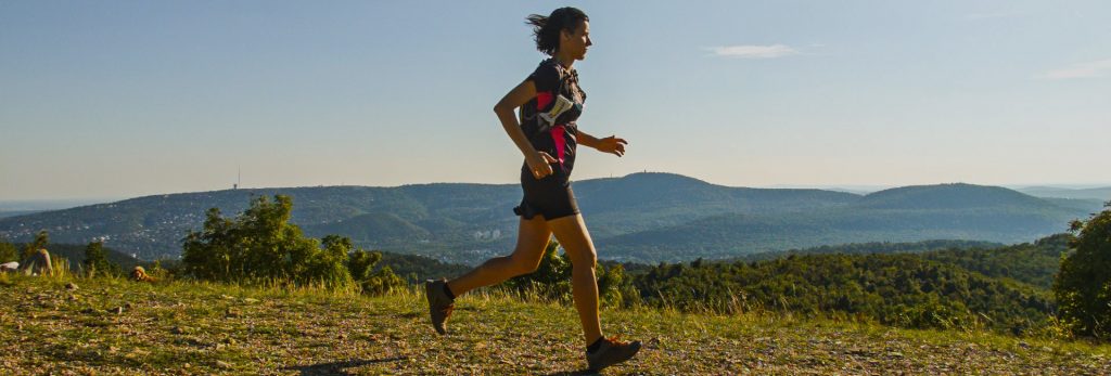 cross-country girl running Normafa